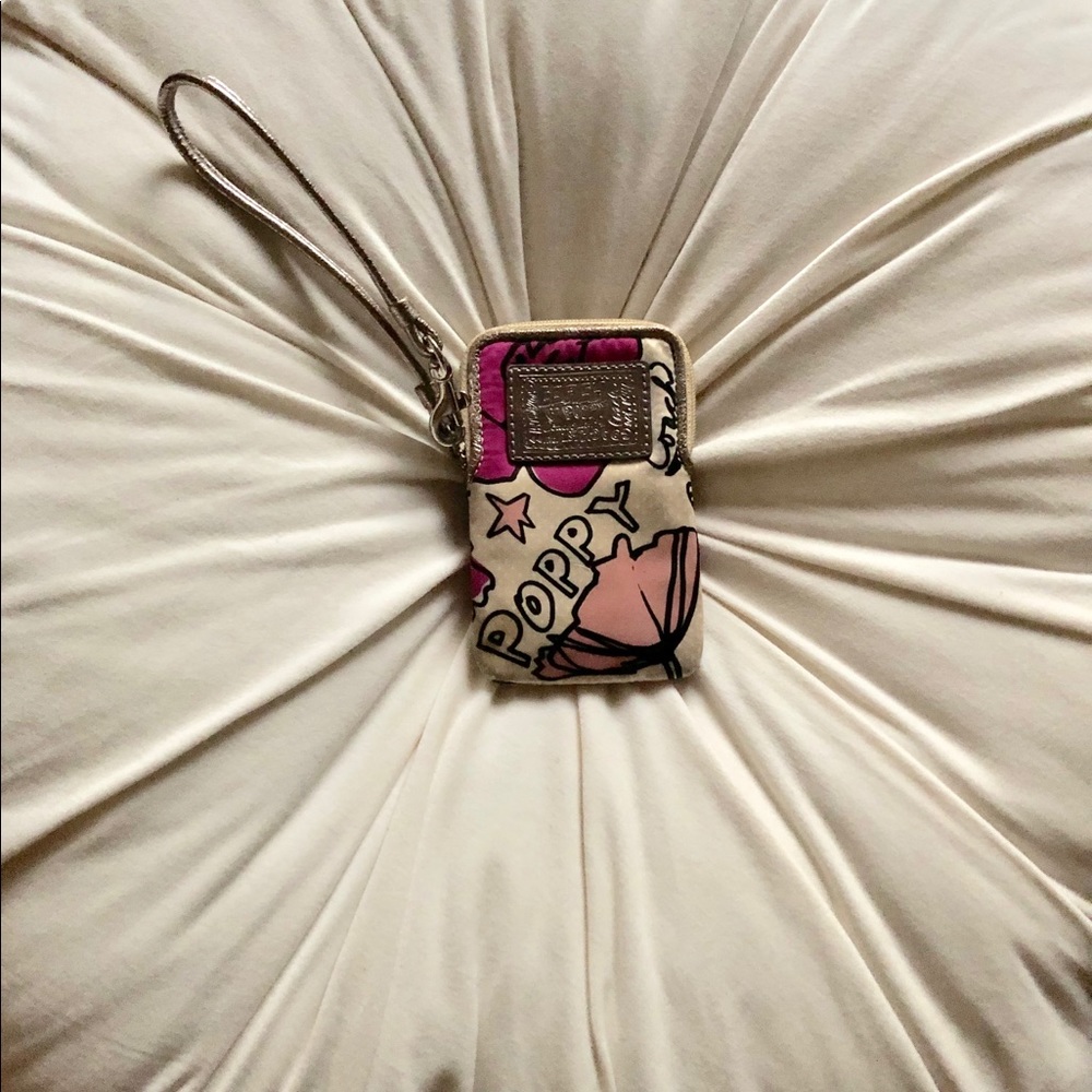 Coach Poppy Wristlet